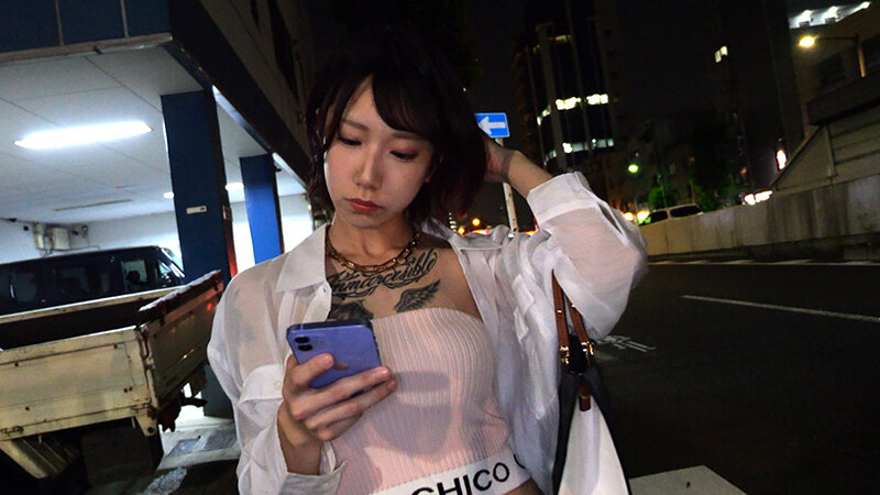 放置媚薬 クラブ帰りの生意気タトゥーギャルを拉致。効能全てが体内に巡るまで放置し、汁まみれで今までの非行を後悔する。柊ゆうき